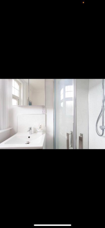 Driftwood Luxury Apartment Lyme Regis Extérieur photo