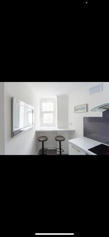 Driftwood Luxury Apartment Lyme Regis Extérieur photo